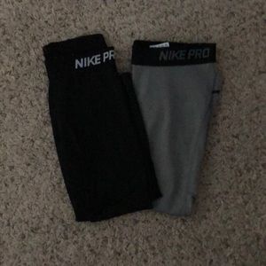 Nike Pro crop legging bundle